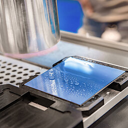 Plasma activation plastic material